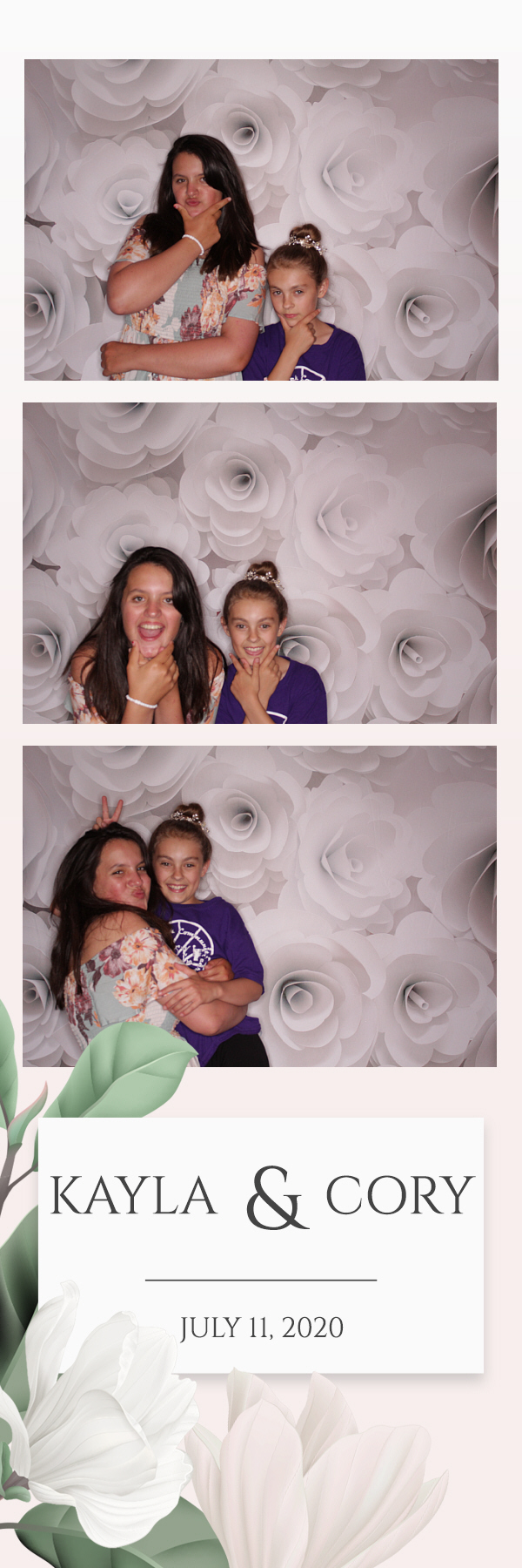 Kayla and Cory Wedding | View more photos from the event at gallery.photoboothbillings.com/u/PhotoBoothBillings/Kayla-and-Cory-Wedding